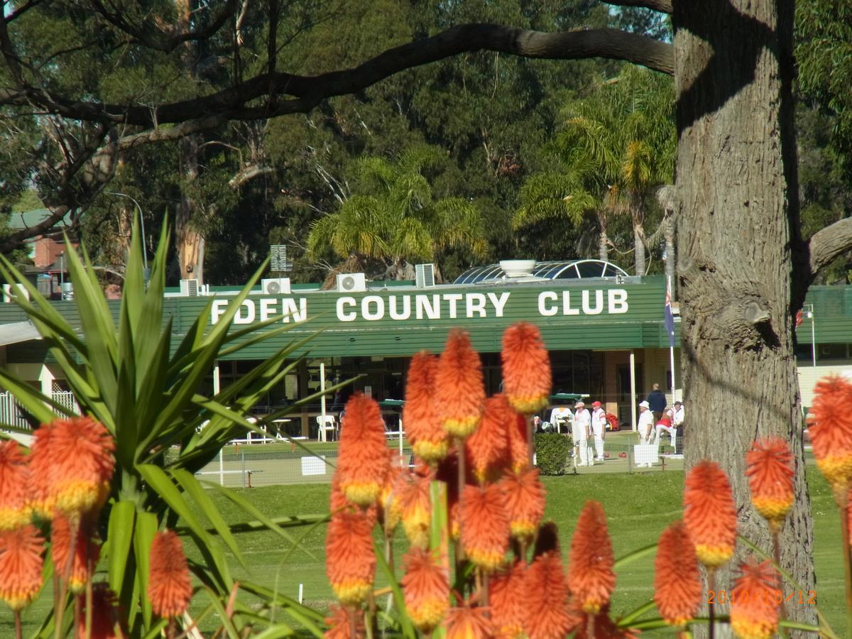 Eden Golf View Motel Buitenkant foto